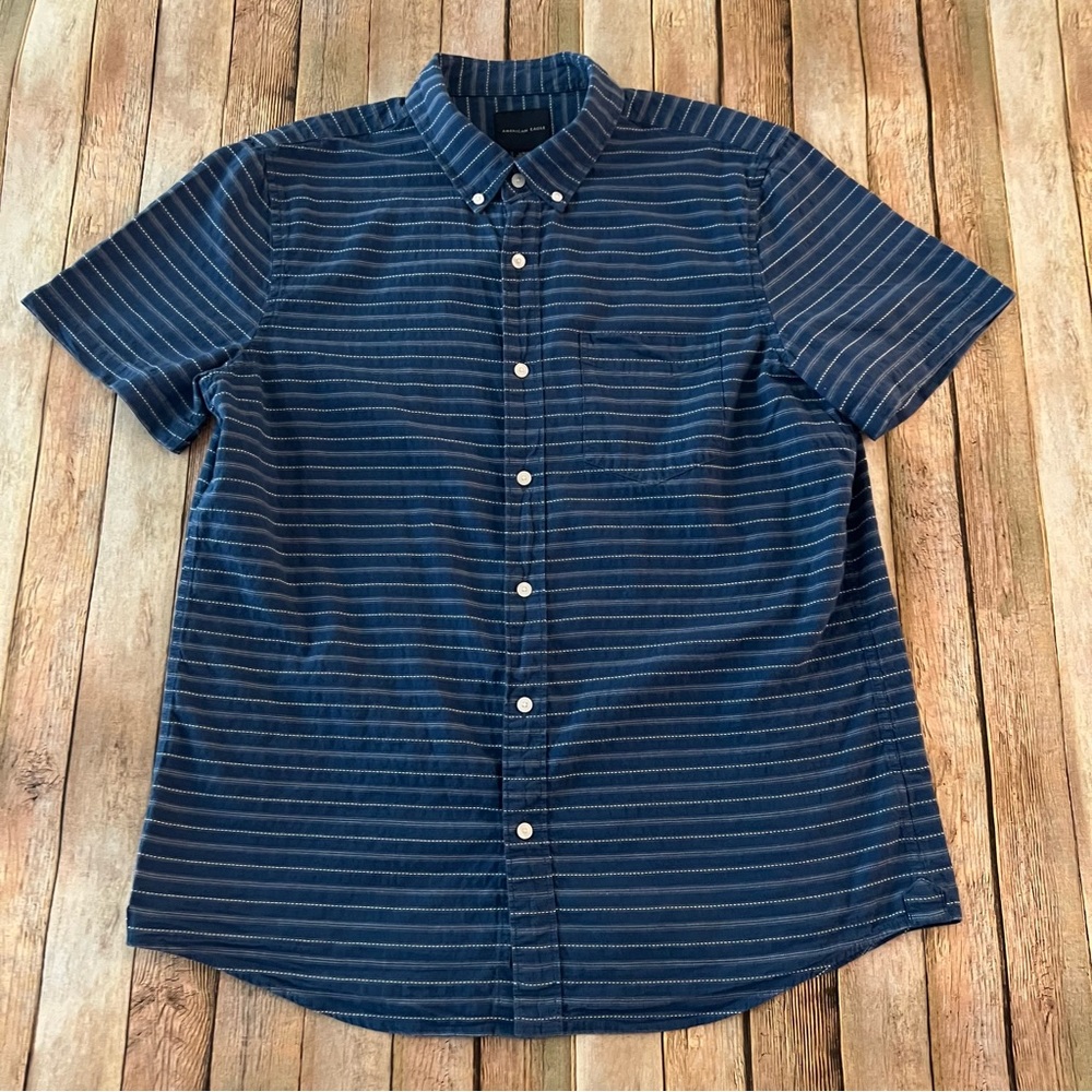 American Eagle Outfitters short sleeved striped button down shirt | size large